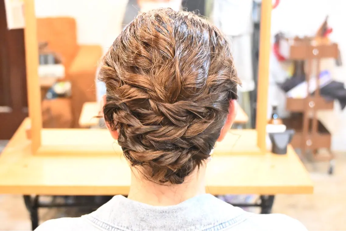 クリヤマ ナナコのヘアスタイル