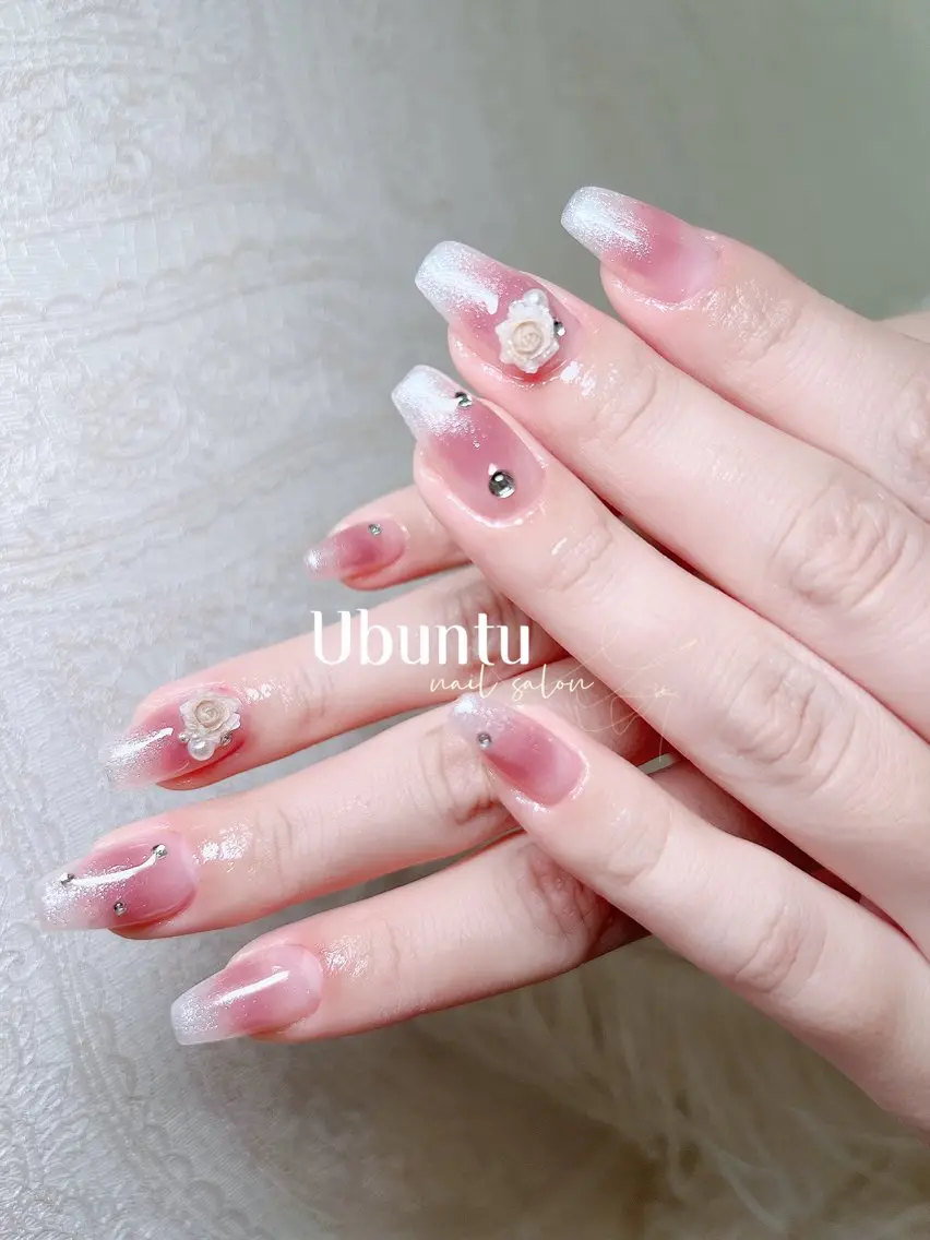 ネイル ハンドネイル Ubuntu🎀 ネイルサロン✨のネイルデザイン