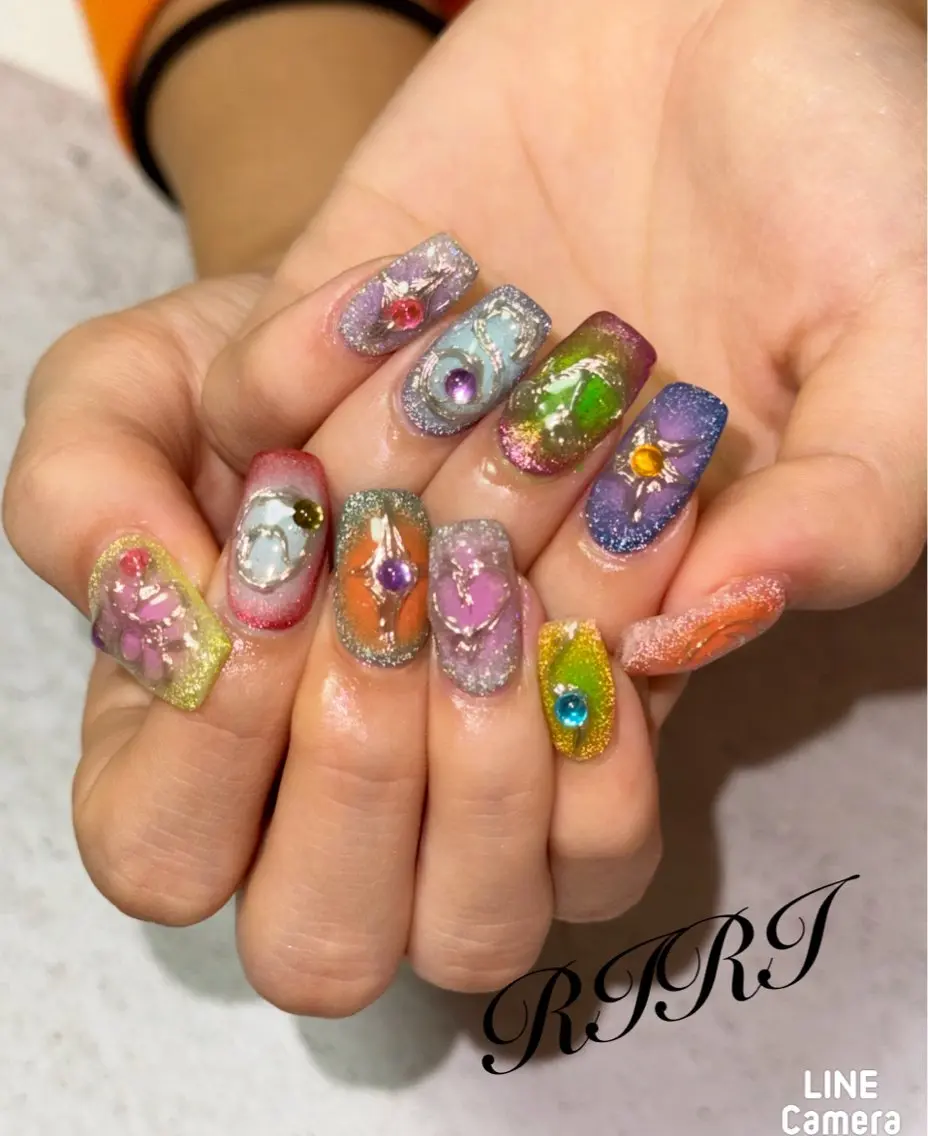 ネイル チークネイル ジェルネイル ミラーネイル ショートネイル ハンドネイル riri オーナーのネイルデザイン