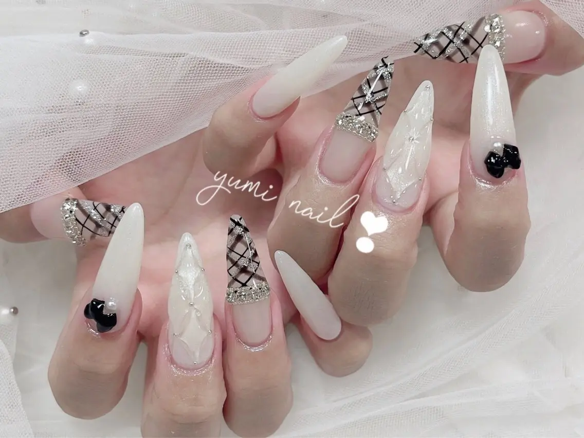 ネイル ハンドネイル 𝐲𝐮𝐦𝐢🎀 長さ出しデザイン専門のネイルデザイン