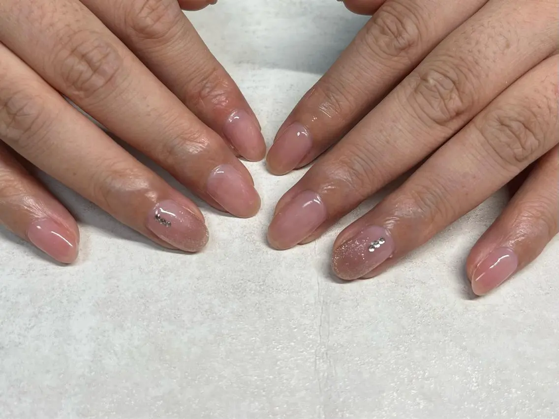ネイル オーロラネイル フラワーネイル フットネイル フレンチネイル ジェルネイル ハンドネイル mogunail &blowのネイルデザイン