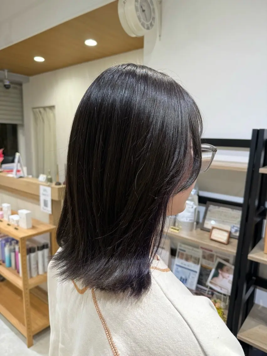 ミディアム カラー 島 歩那のヘアスタイル