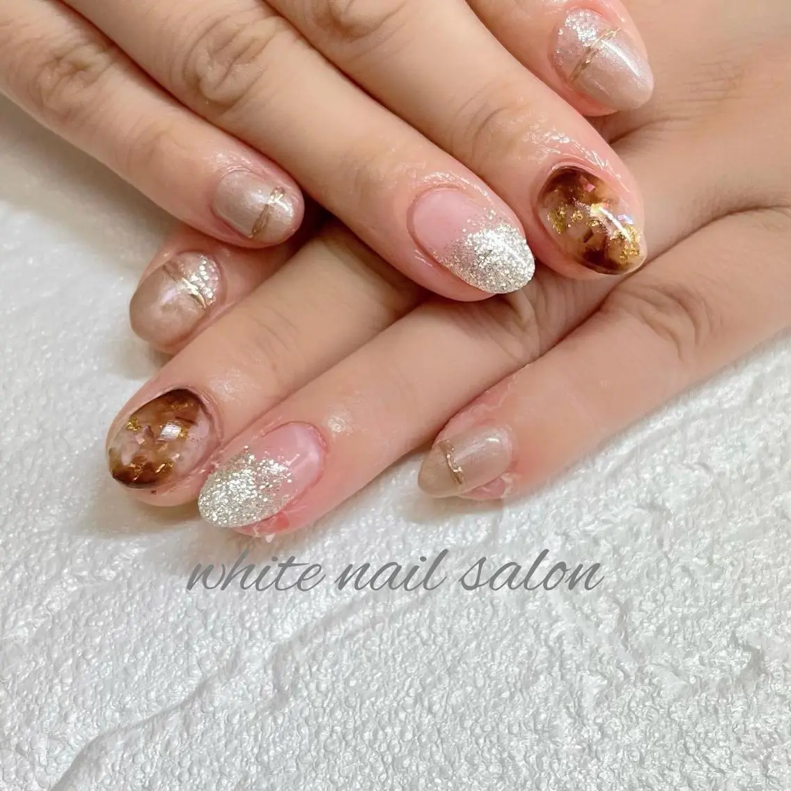 ネイル フットネイル ジェルネイル ハードジェル ラメ(グリッター) 持ち込み ハンドネイル white nail salonのネイルデザイン