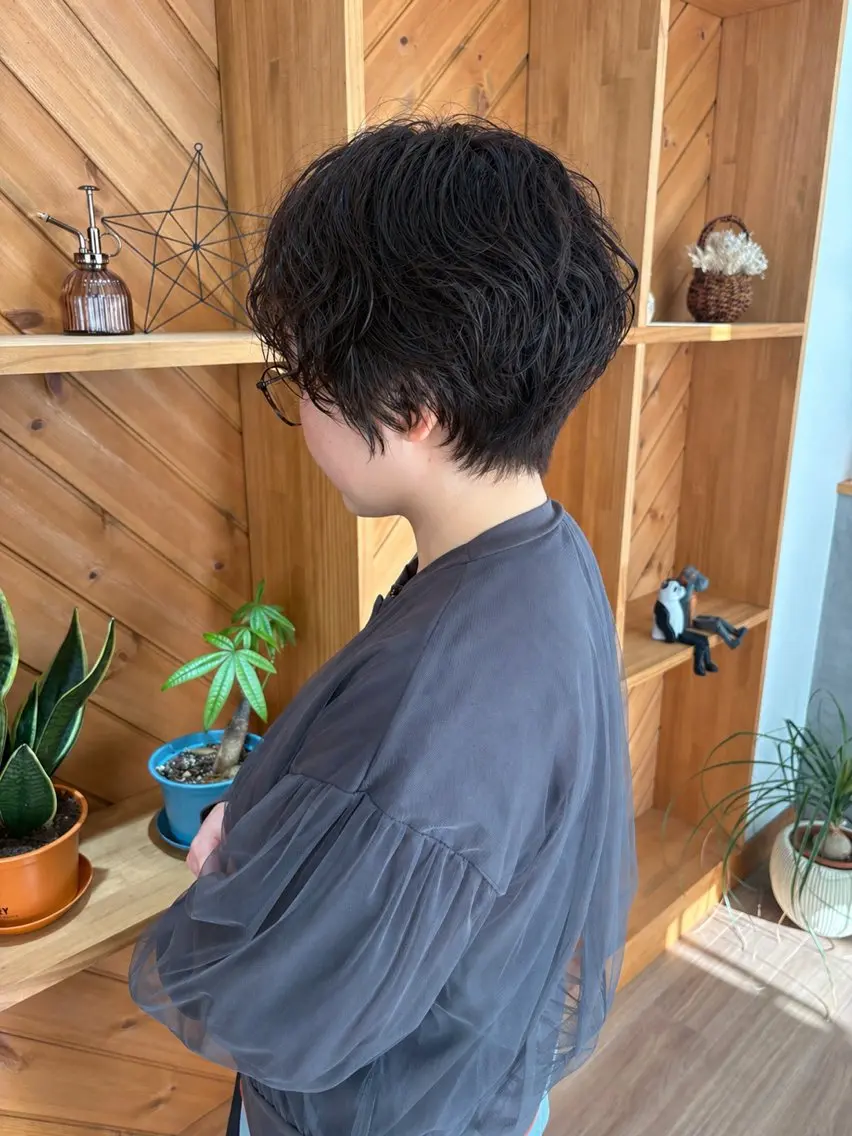 ショート パーマ 明石 歩樹のヘアスタイル