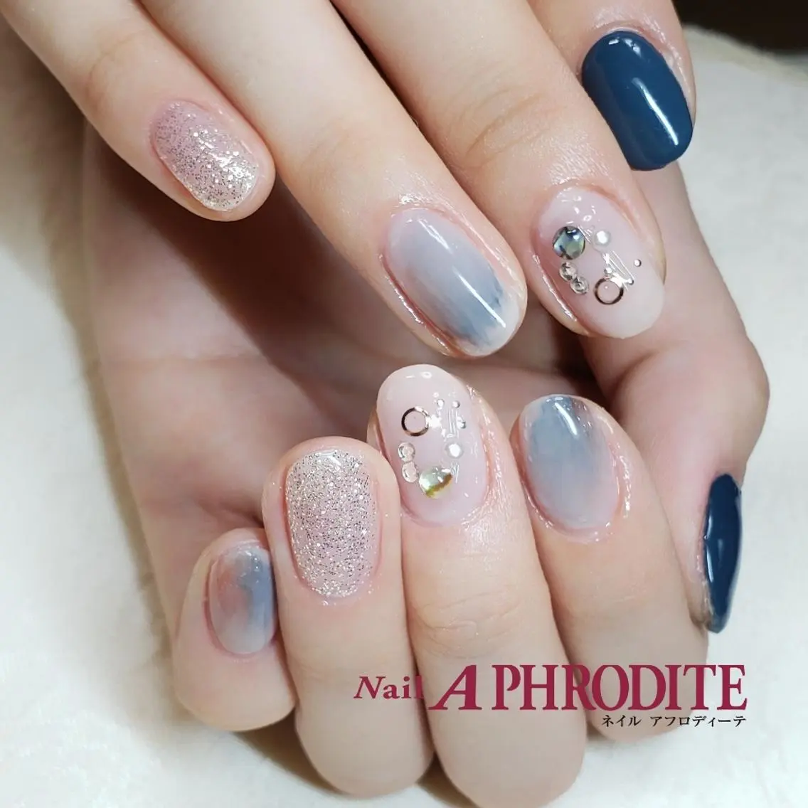 ネイル ニュアンスネイル Nail Aphroditeのネイルデザイン