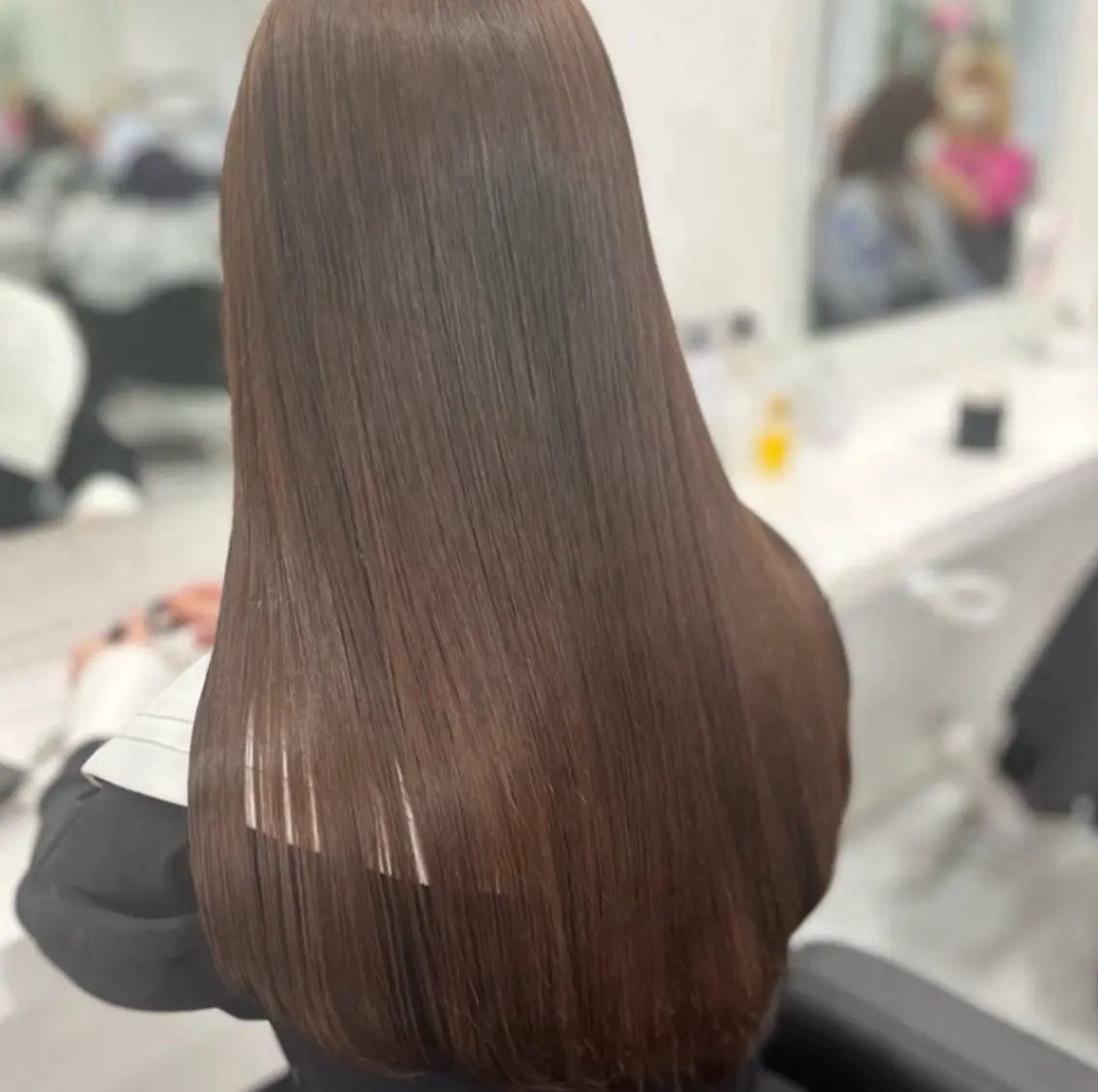 ロング カラー 🫧うる艶トレンド 🫧透明感カラーのヘアスタイル