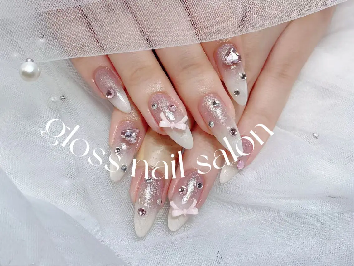ネイル miho🍎 Gloss nailのネイルデザイン