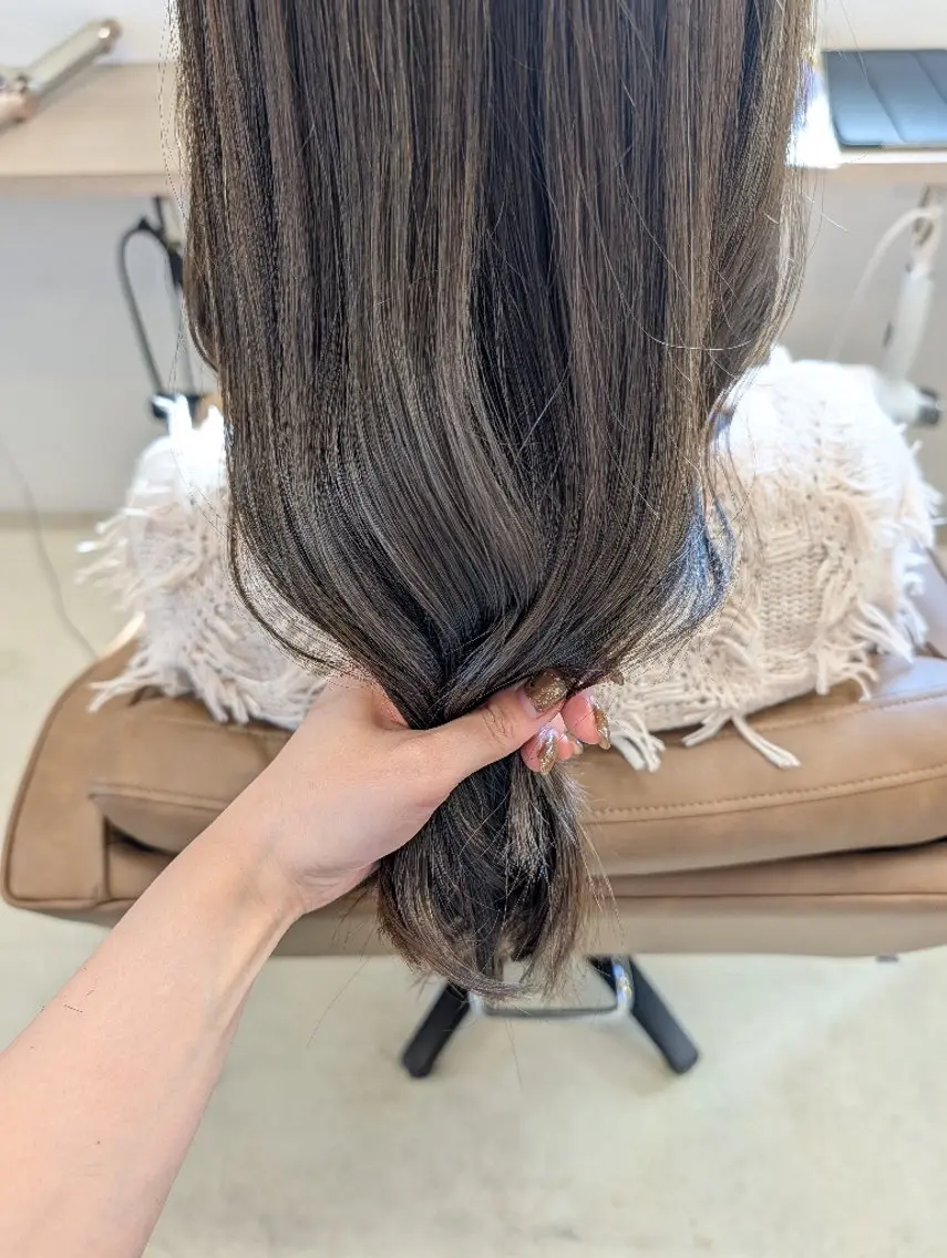 ロング カラー 透明感カラー グレージュ オリーブグレージュ オリーブグレー ヘアカラー ルプラボウ　小野寺 菜穂/豊橋/パーマのヘアスタイル