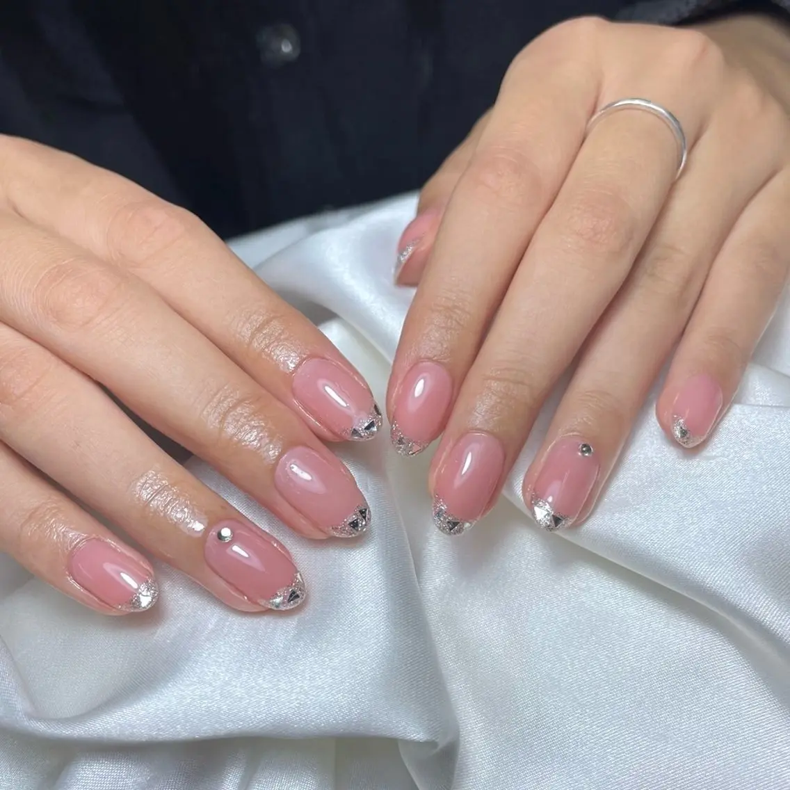 ✨大人気NO.1 ♪ガラスフレンチ¥8250→¥7490 ⚡️小さいストーン両手4本まで無料の写真