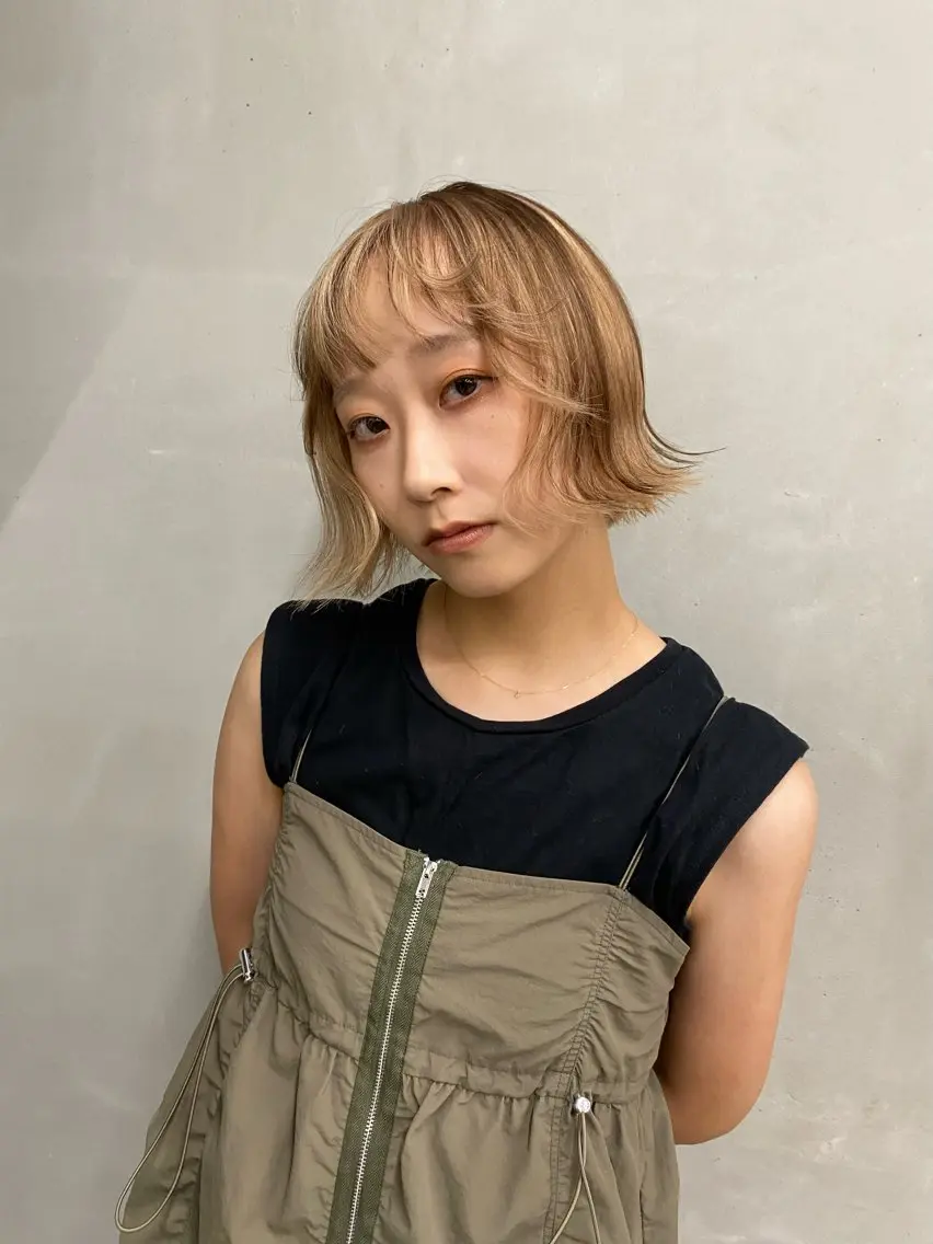 ミディアム カラー ヘアアレンジ デザインカラー ヘアカラー トリートメント mina 🌷のヘアスタイル