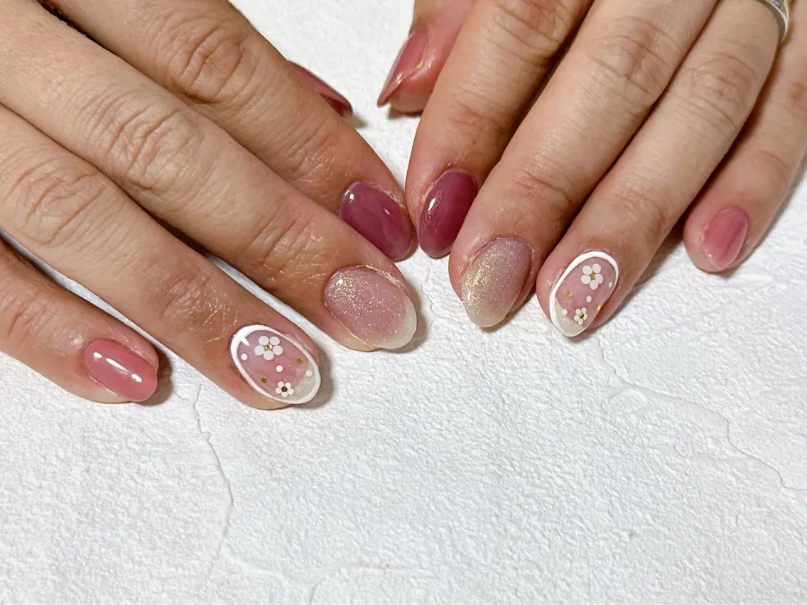 ネイル オーロラネイル フラワーネイル フットネイル フレンチネイル ジェルネイル ハンドネイル mogunail &blowのネイルデザイン