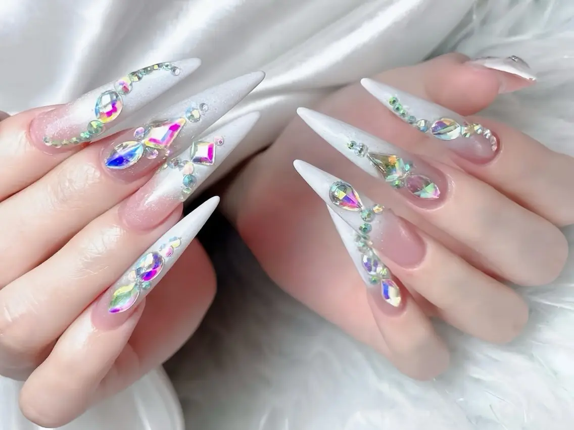 ネイル オーロラネイル ブルー フットネイル ジェルネイル 氷ネイル・うるうるネイル ハンドネイル Rin Nail 新大久保店のネイルデザイン