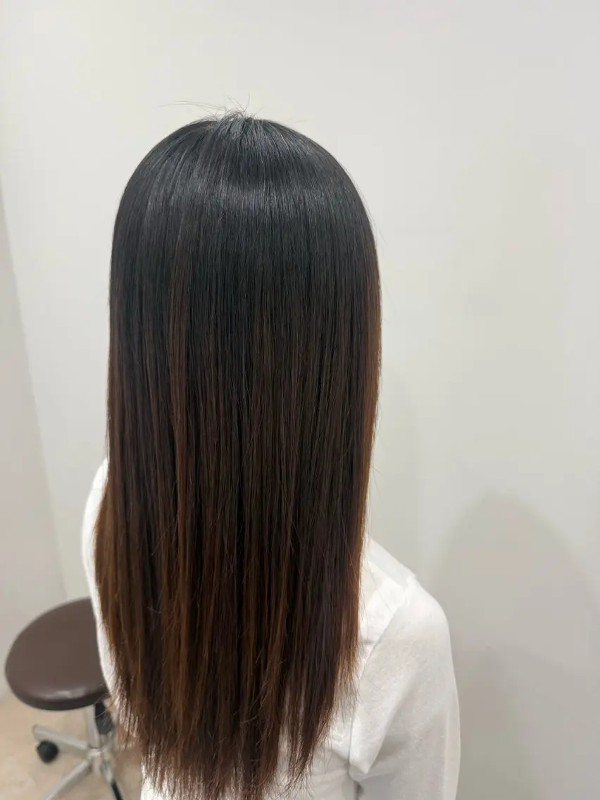 セミロング littleesta 那月のヘアスタイル