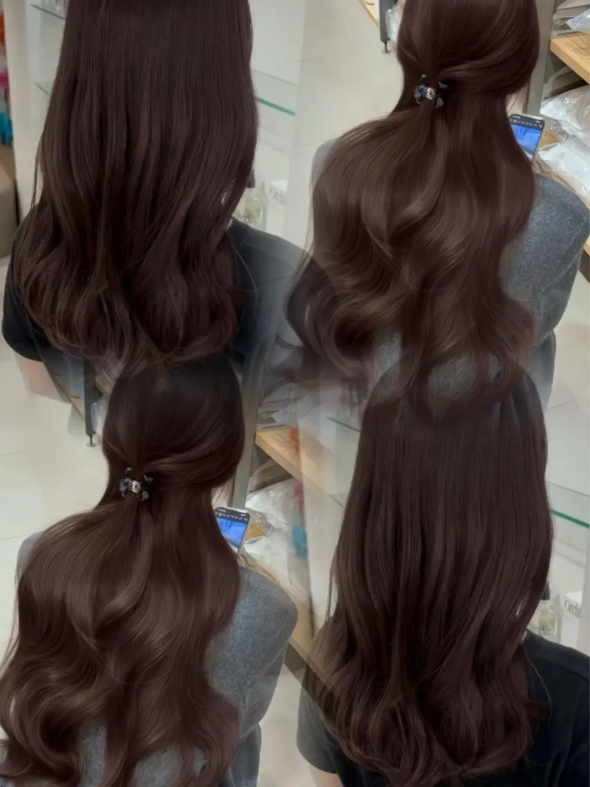 ロング カラー 切りっぱなしボブ ベージュカラー ブリーチ ブラウンカラー チョコレートブラウン カット ヘアカラー トリートメント 友田 那都のヘアスタイル