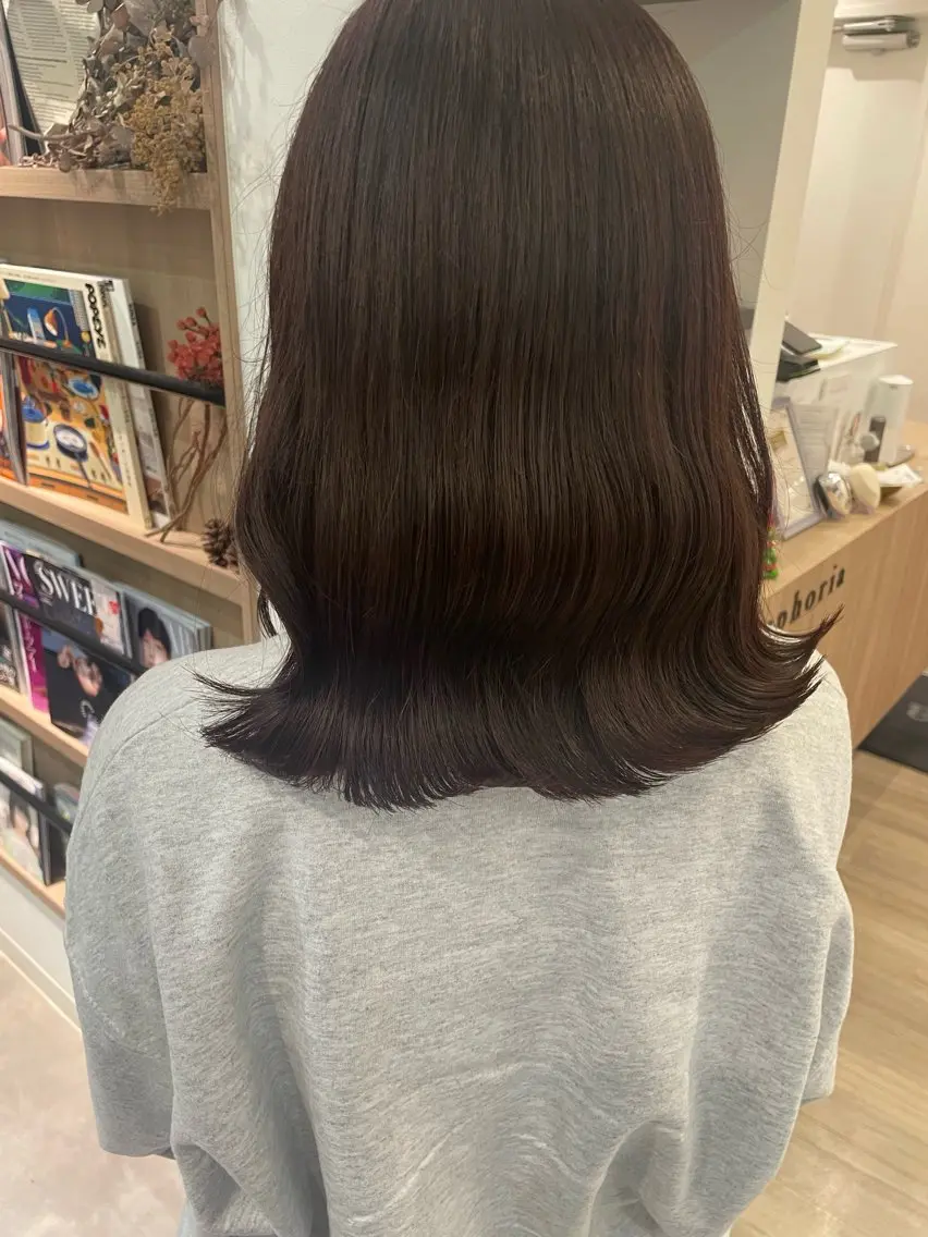 ミディアム モテ髪🫧赤み消し カラー表参道きょうこのヘアスタイル
