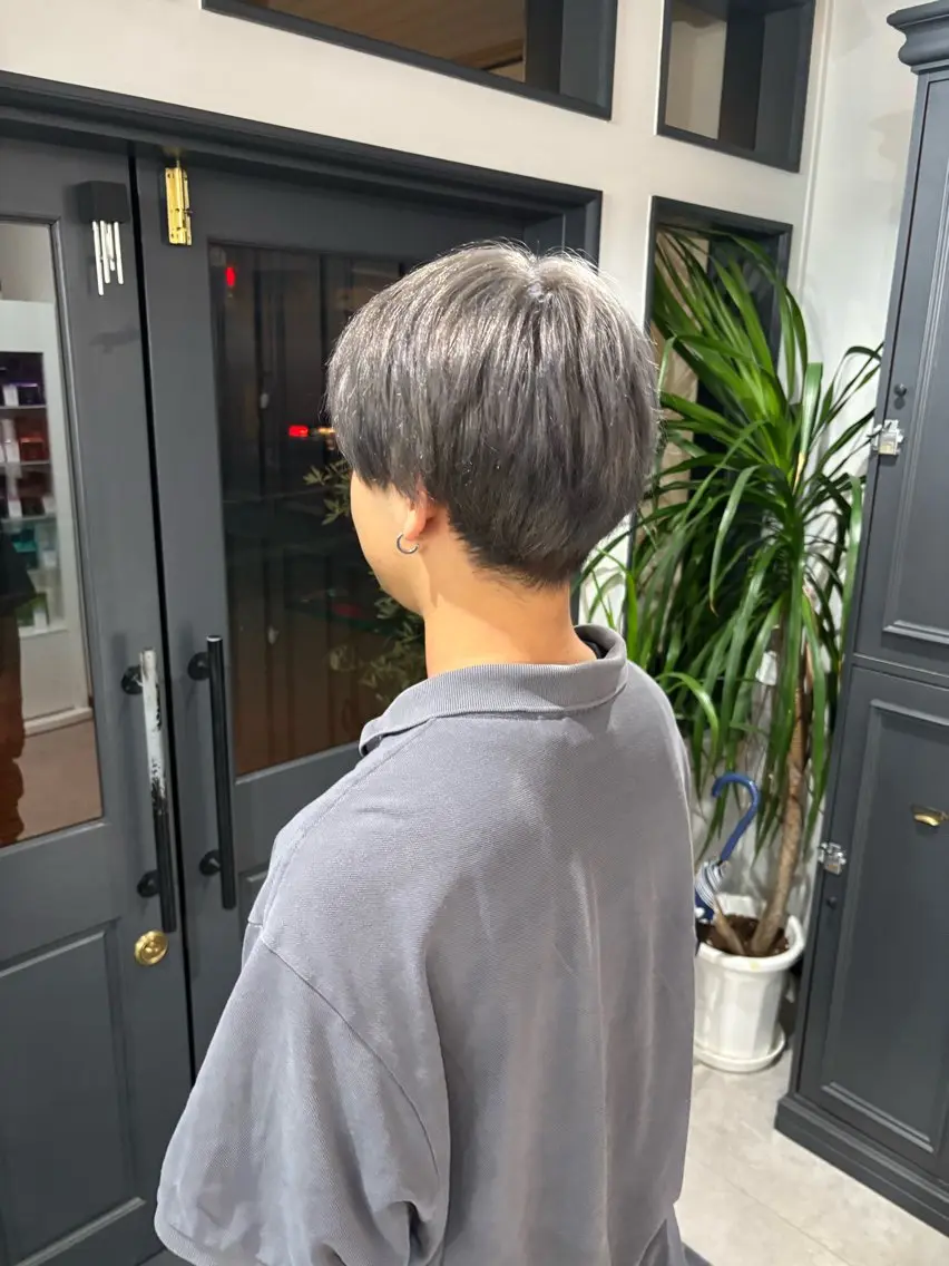 カラー メンズ メンズブリーチ ブリーチ 長谷川 さくらのヘアスタイル
