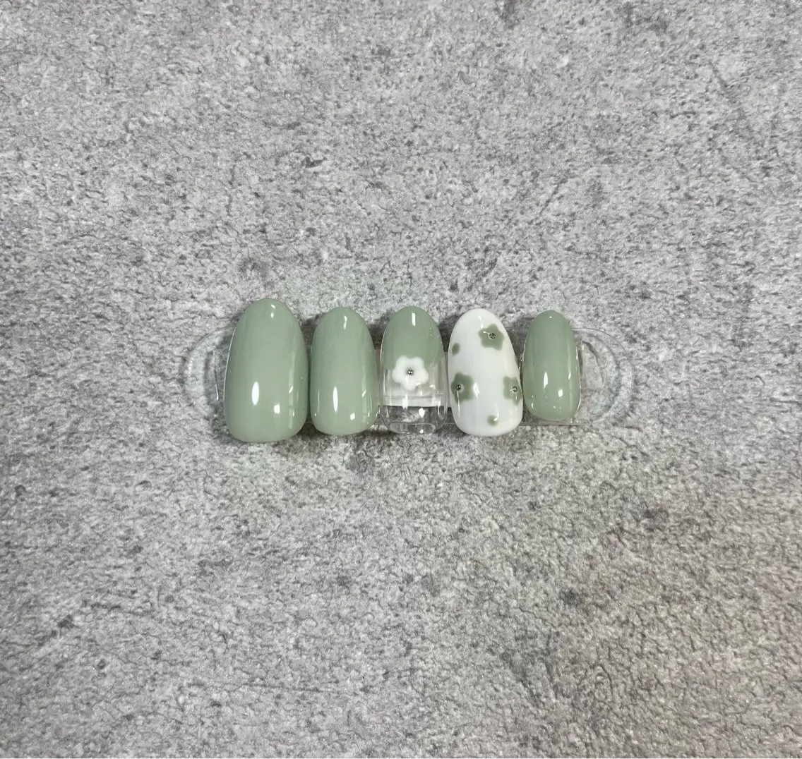 ネイル ЯH.nail JURIのネイルデザイン