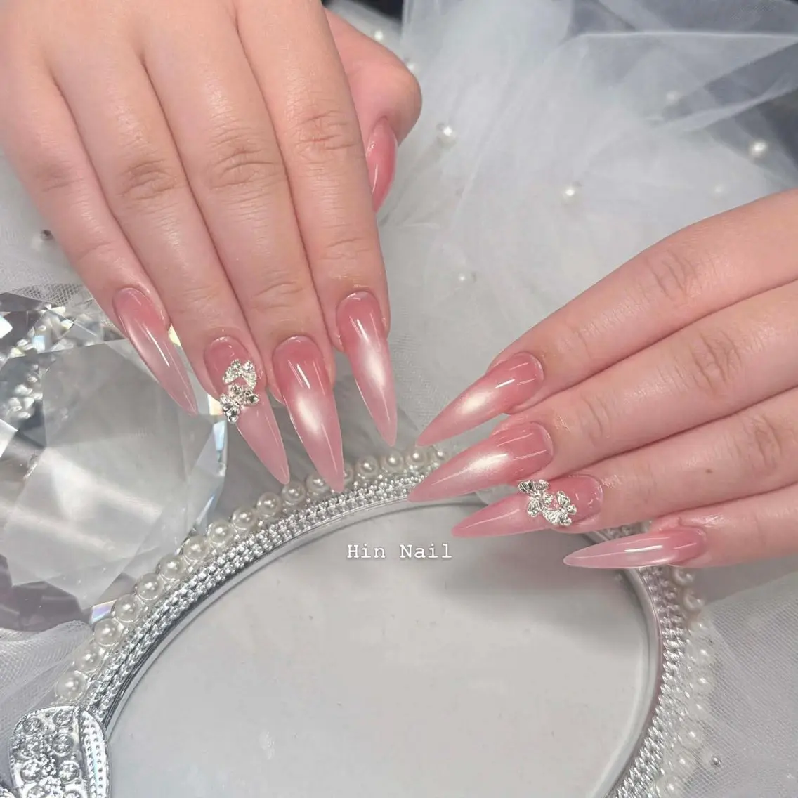 ネイル ハンドネイル Hin Nail 日本橋のネイルデザイン