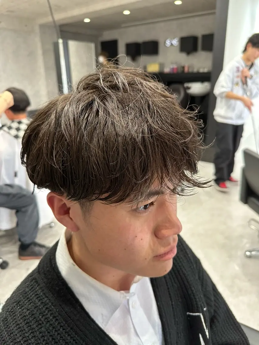 ショート パーマ メンズ メンズパーマ カット パーマ ユウ🪄 パーマ指名No1のヘアスタイル