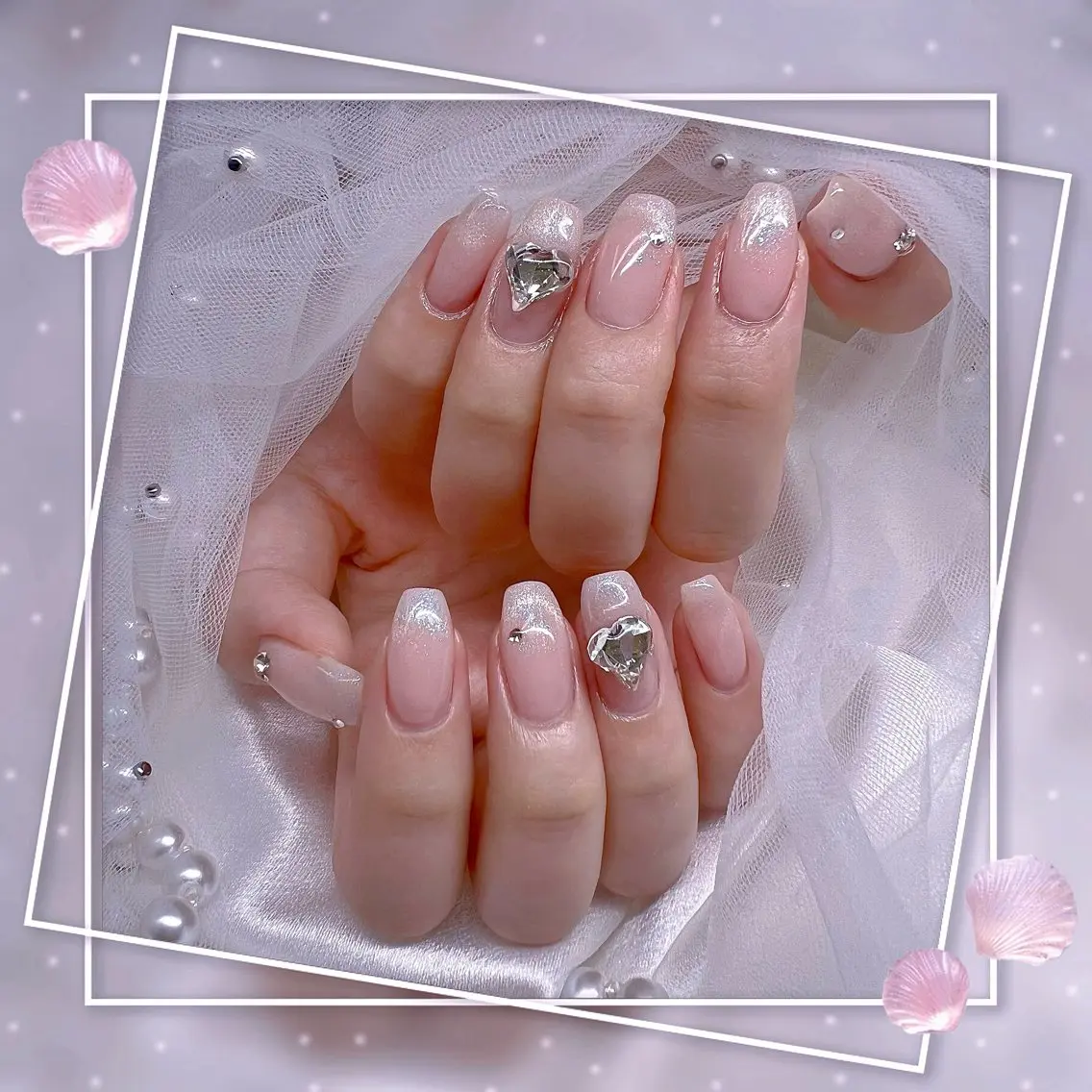 ネイル チークネイル フレンチネイル グラデーション マグネットネイル マグネットフレンチ ハンドネイル Chill Nailsalonのネイルデザイン