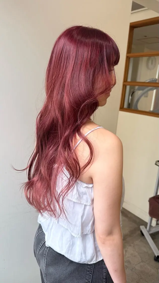 ロング カラー 久富 紗弓のヘアスタイル