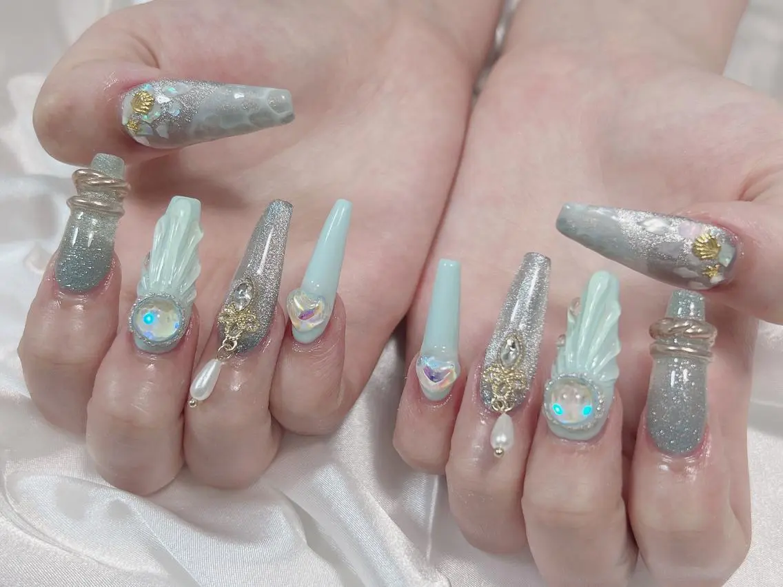 ネイル C ✨Mのネイルデザイン
