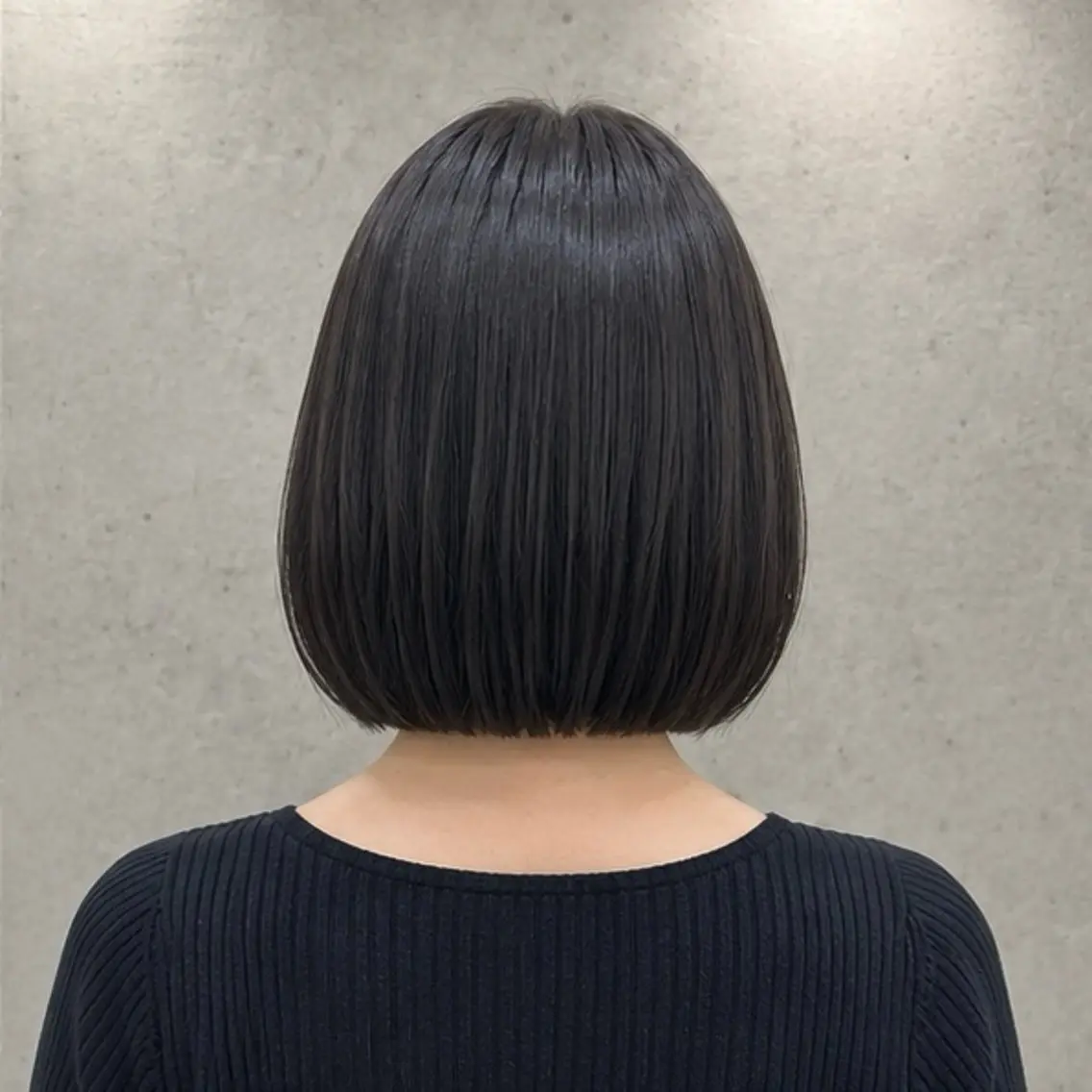ショート カラー 小島 咲音/艶カラー /レイヤー/縮毛矯正のヘアスタイル