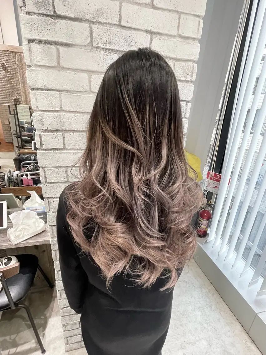 セミロング カラー パーマ ヘアアレンジ キッズ バレイヤージュ レイヤーカット ヘアカラー バレイヤージュ/ 髪質改善/渡邉悟🌱のヘアスタイル