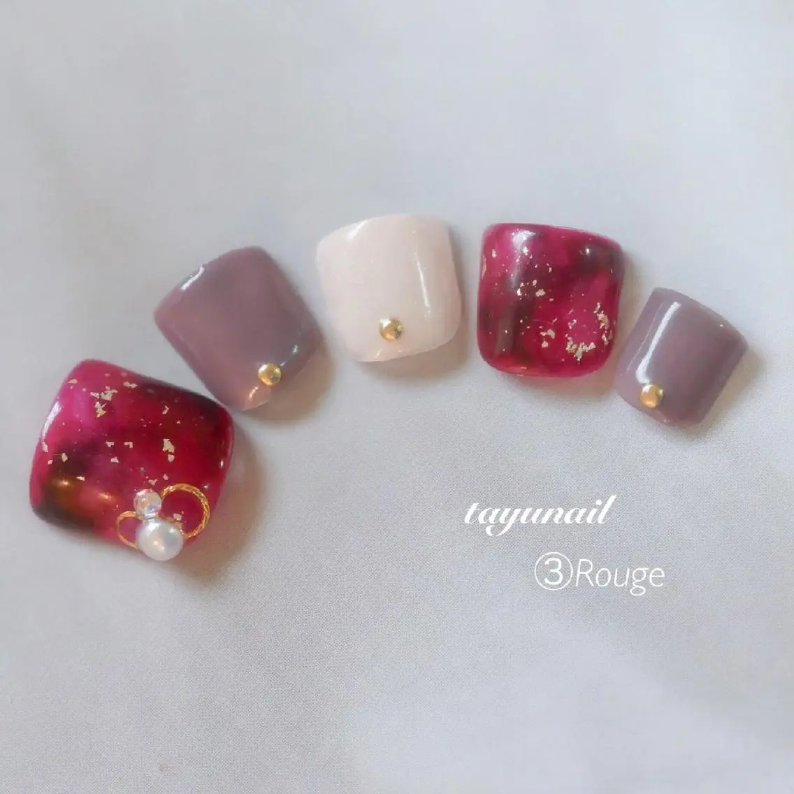 ネイル アートネイル ブルー フットネイル ジェルネイル ワンカラーネイル フットネイル ネイルサロン 【たゆnail】のネイルデザイン