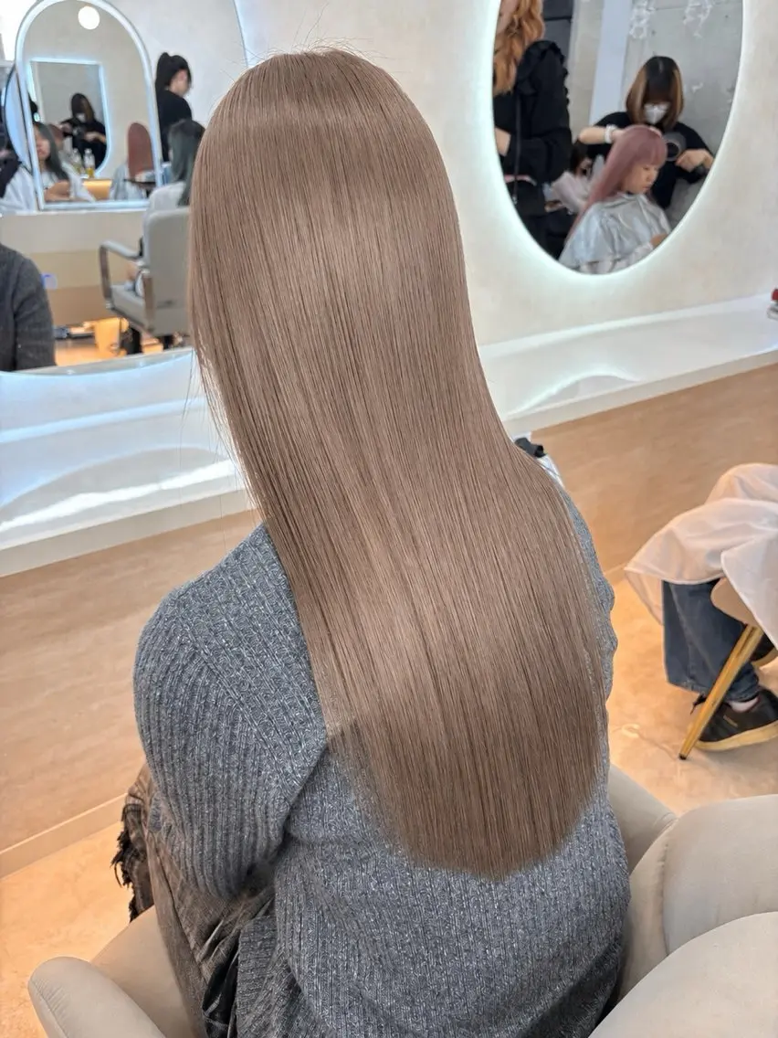 ロング カラー ヘアカラー トリートメント ヘッドスパ 【店長】ブリーチ指名 No.1戸塚優思のヘアスタイル