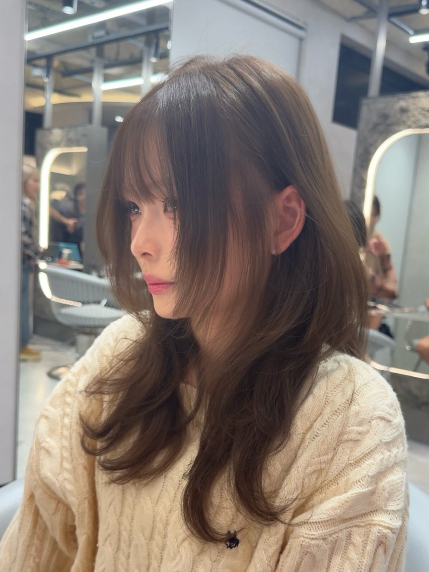 セミロング カラー カット ヘアカラー トリートメント レイヤーダブルカラー KYONのヘアスタイル