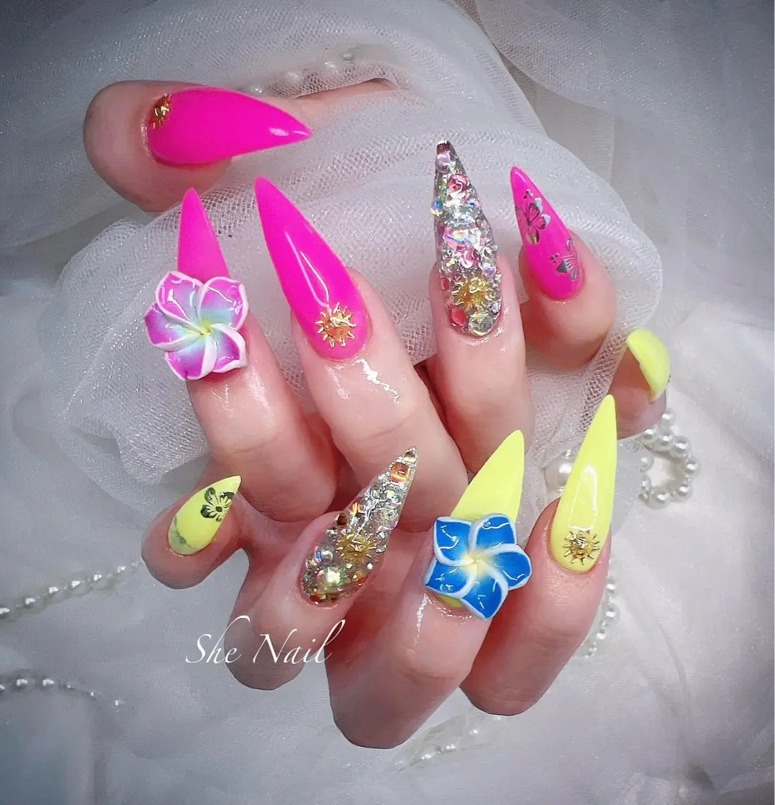 ネイル ロングネイル 夏ネイル ネイルチップ ISA_ BELLAのネイルデザイン