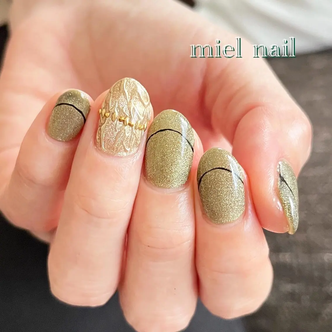 ネイル フレンチネイル マグネットネイル 冬ネイル miel nailのネイルデザイン