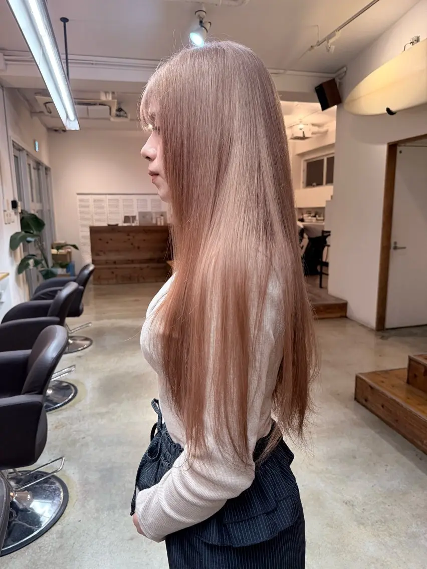 カラー イノハ ミラのヘアスタイル