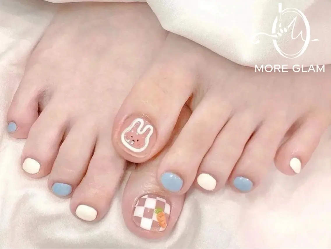 ネイル 長さ出し フットネイル ジェルネイル 韓国ネイル マグネットネイル フットネイル MoreGlam Nailsのネイルデザイン
