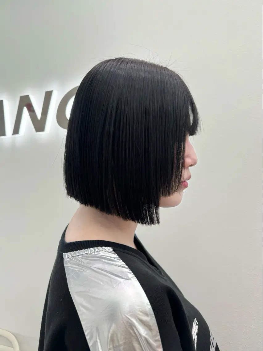 ショート カラー ヘアアレンジ 縮毛矯正🤍 ボブ/ HIKARIのヘアスタイル