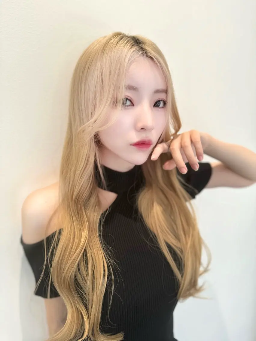 ロング カラー ヘアカラー 韓国風ハッシュカット 似合わせレイヤー池袋のヘアスタイル