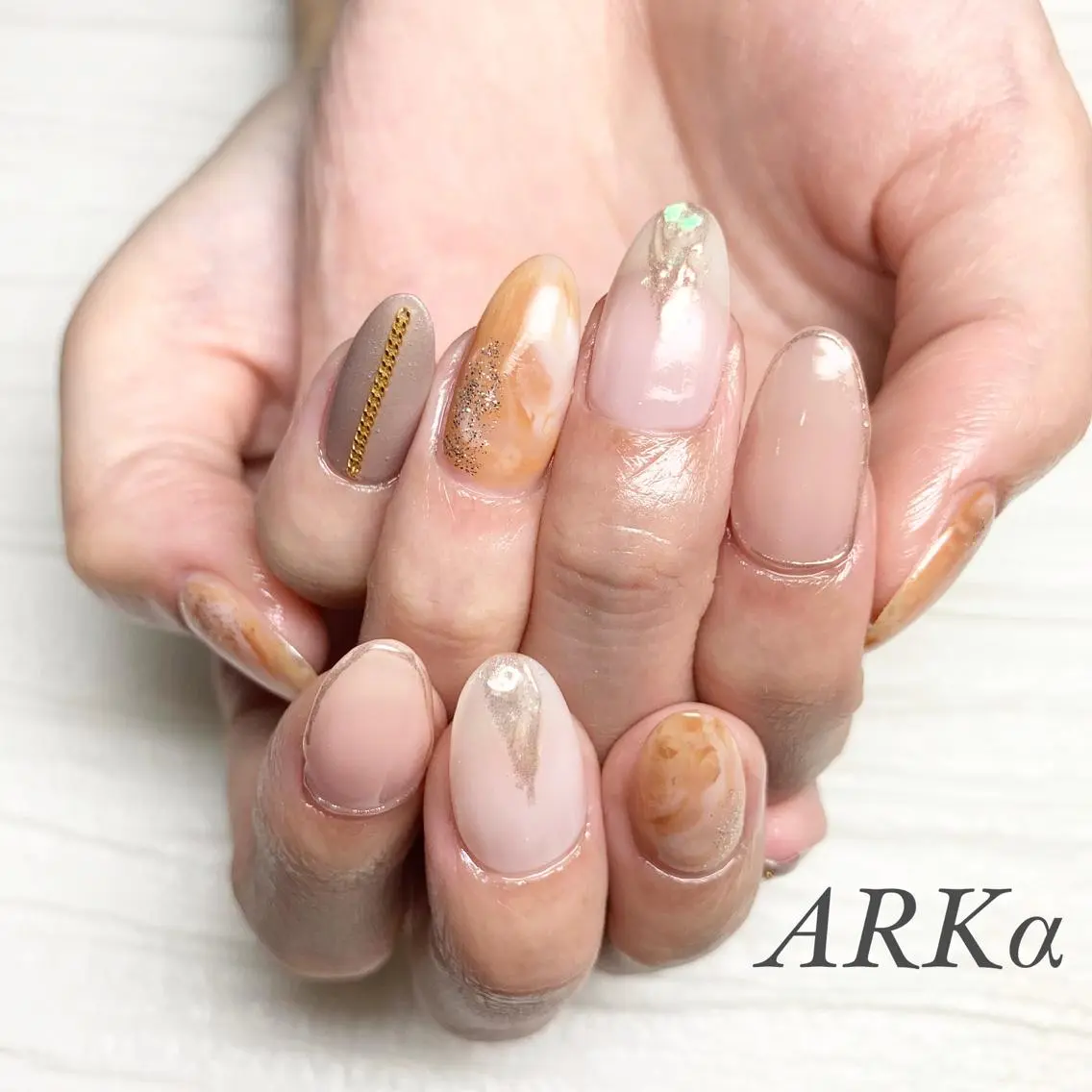ネイル ミラーネイル ハンドネイル Nailsalon ARKαのネイルデザイン