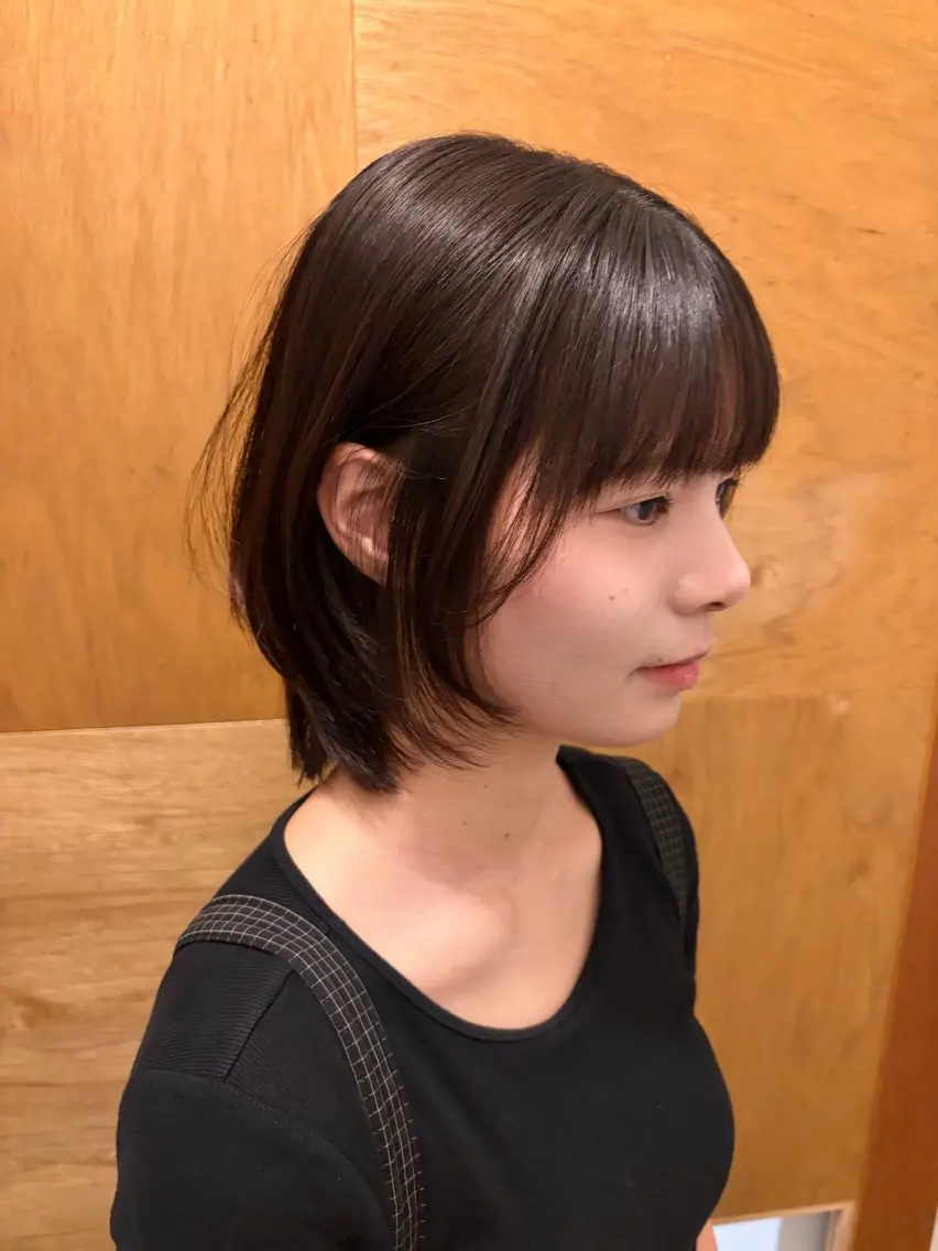 ショート ボブ レイヤーカット ウルフカット 今田 菜月のヘアスタイル