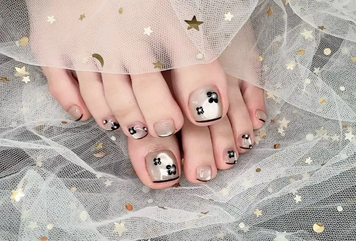 ネイル フットネイル R salonのネイルデザイン