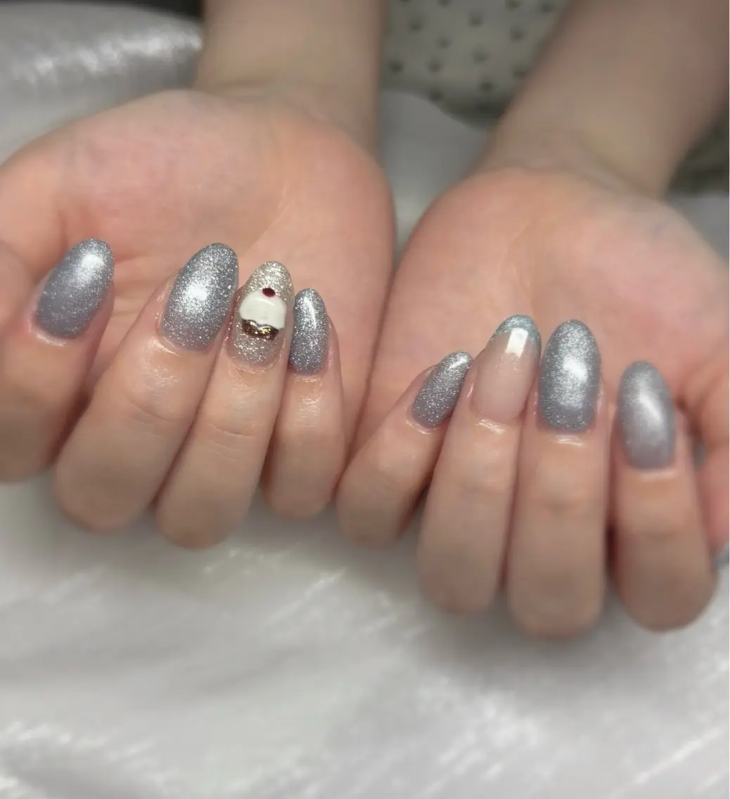 ネイル アートネイル ブルー フラッシュネイル フラッシュマグ ハンドネイル kaho  🧸🎀 RiLionのネイルデザイン
