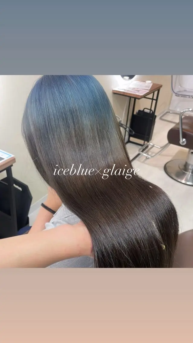 ロング カラー ヘアアレンジ ブリーチ グラデーションカラー カット ヘアカラー 青髪特化🩵 ダブルカラーのヘアスタイル