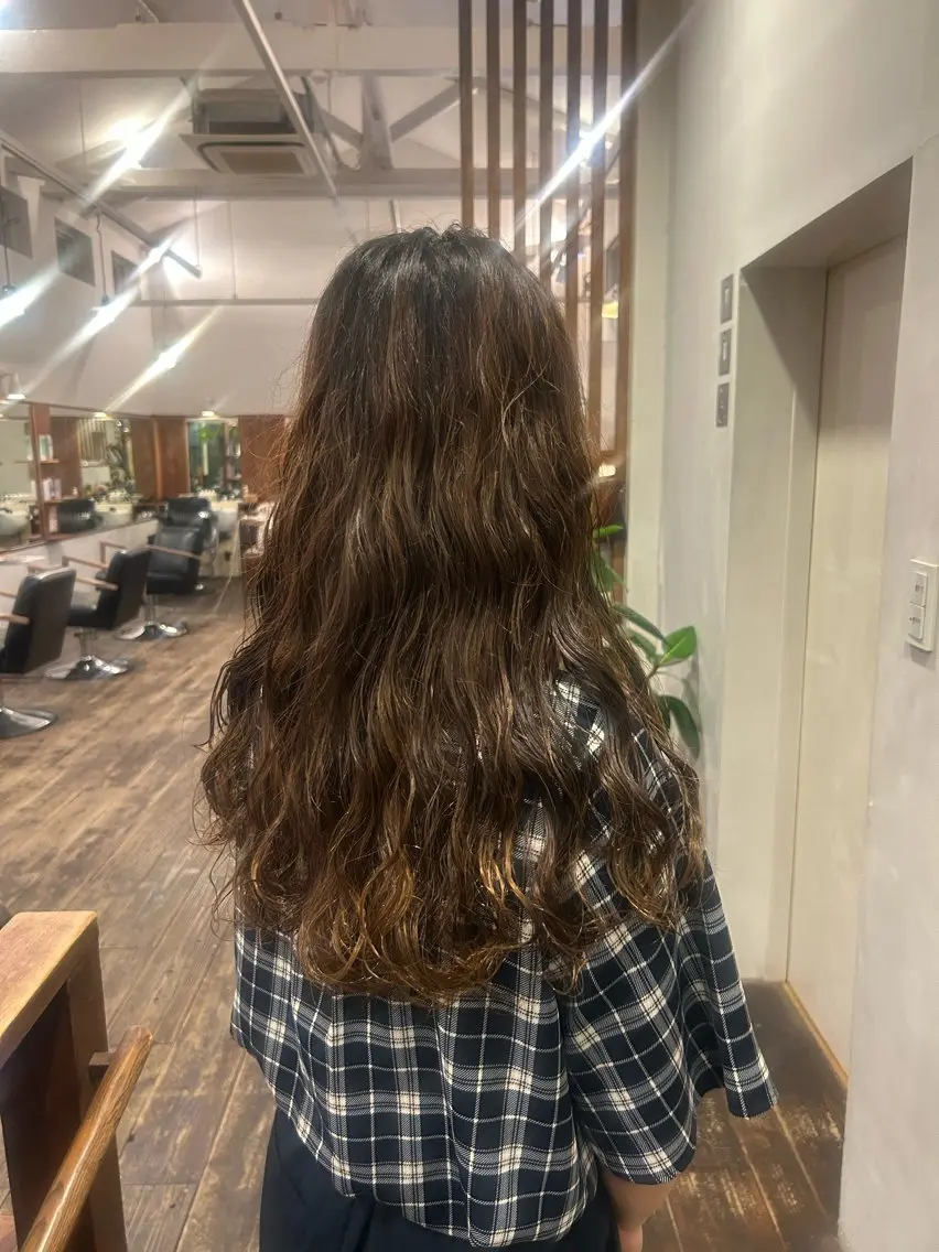 ロング パーマ ロング パーマ MOK大阪梅田店 三ツ國 裕貴のヘアスタイル