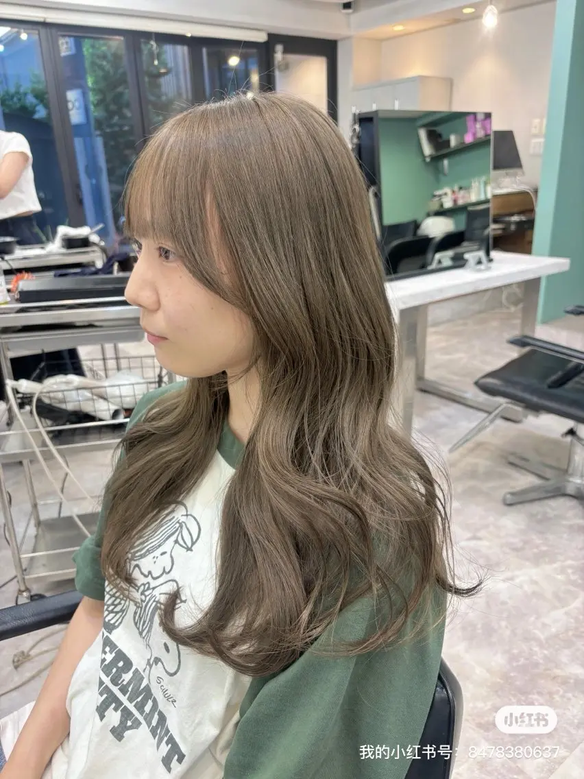 ロング カラー leben serikaのヘアスタイル