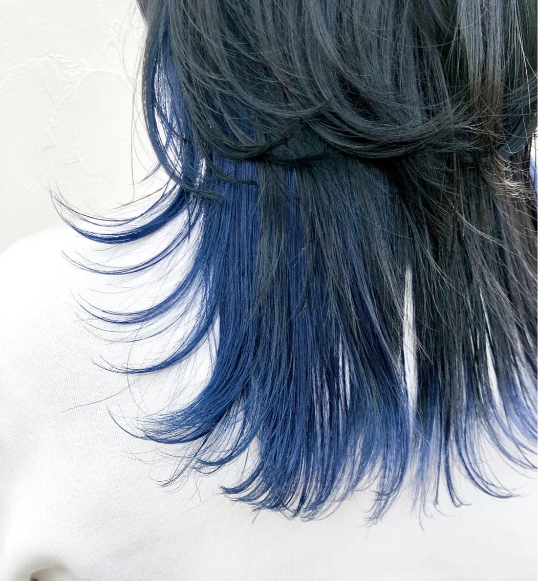 セミロング カラー パーマ ヘアアレンジ 黒髪 ブリーチ ブルーカラー ブルーブラック ブルーラベンダー カット ヘアカラー トリートメント 【ツヤ髪美容師】 ツダケイスケのヘアスタイル