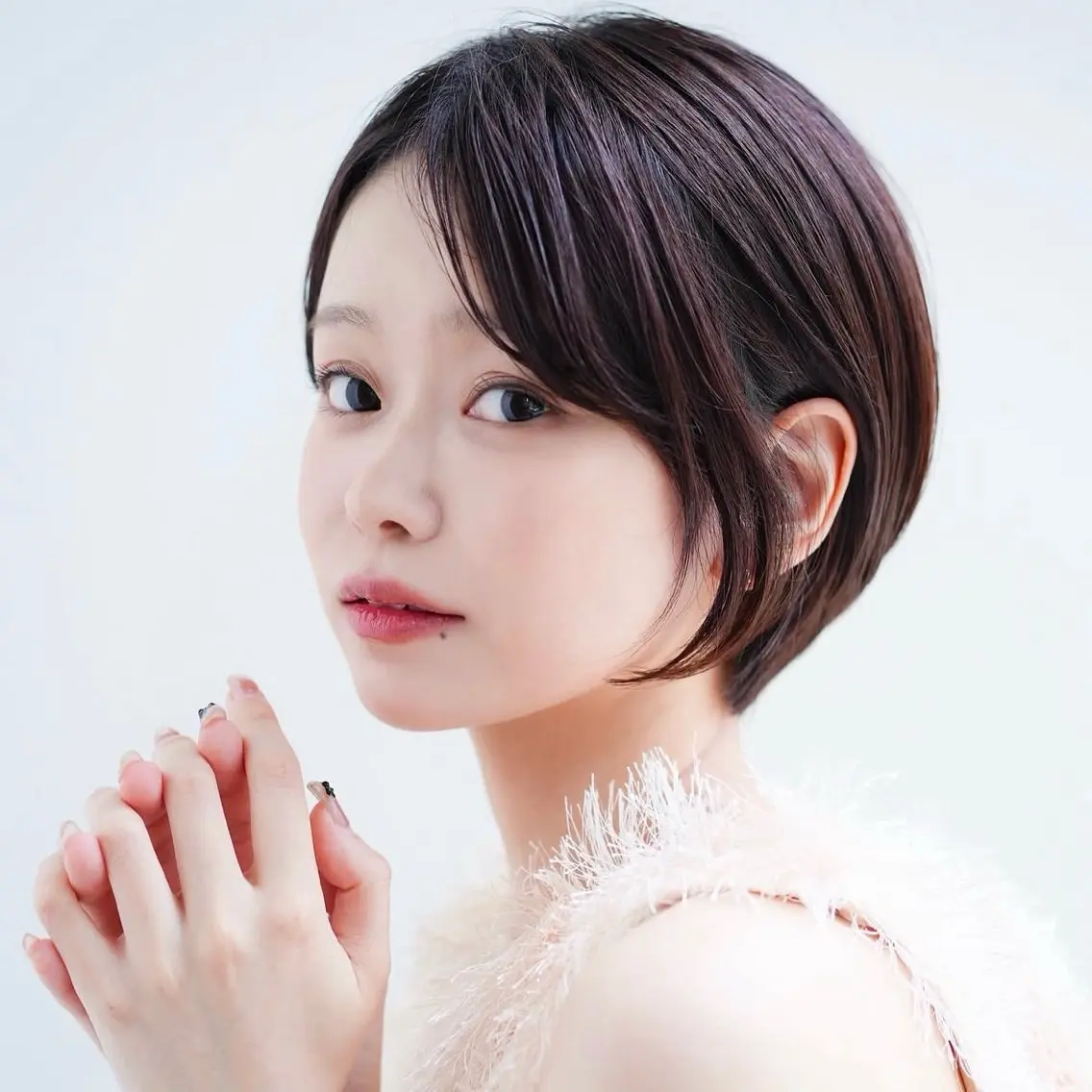 ショート ショート/ボブ ウルフレイヤーのヘアスタイル