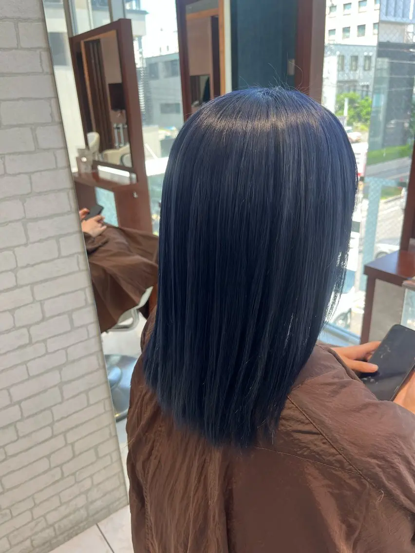 ダブルカラー👩‍🦳🩵🩷(ブリーチ、カラー、トリートメント)の写真