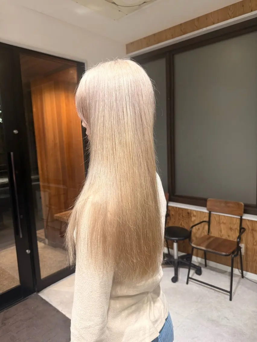 カラー ヘアカラー DECO HAIR 井上琴愛のヘアスタイル