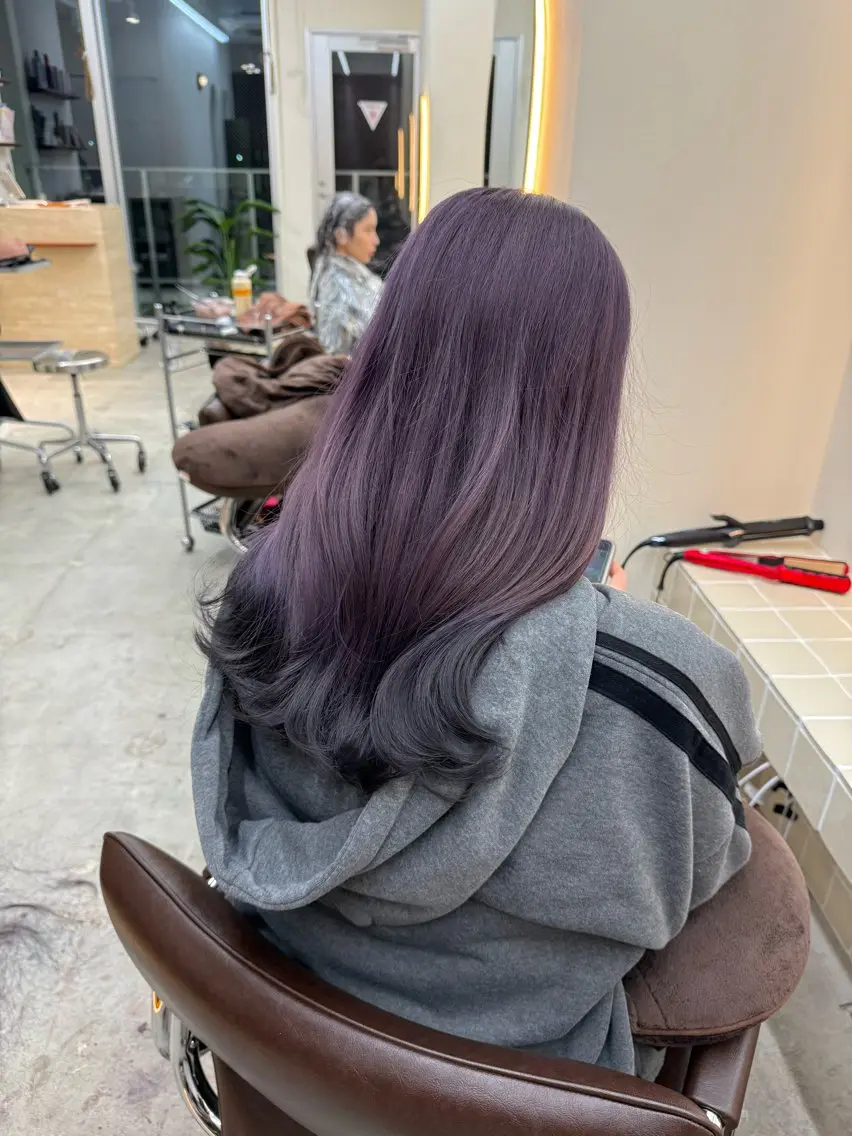 セミロング カラー 黒髪 デザインカラー ラベンダーカラー ヘアカラー トリートメント ヘッドスパ ✨髪質改善矯正× ブリーチ✨YU-KIのヘアスタイル