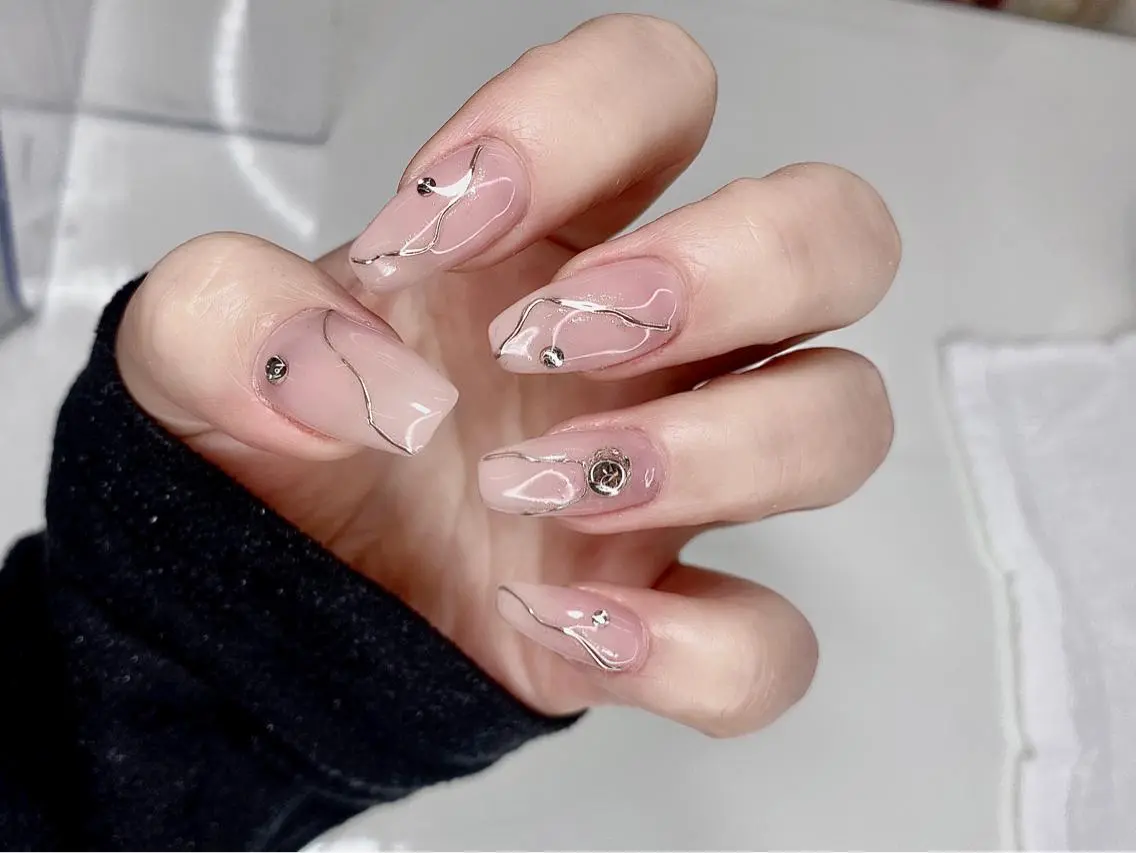 ネイル I-nailロング /ワンホン/キラキラのネイルデザイン